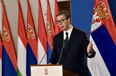 Hamarosan az utcán fognak gyilkolászni a kormányellenes tüntetők a szerb elnök szerint