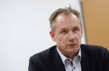 A Fidesz szerint méltatlan a képviselőségre az anyázó Kulcsár Krisztián, a Tisza úgy látja: hibázott és elnézést kért