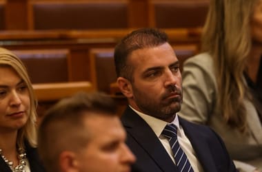 Tárkányi Zsolt lemondásra szólította fel a debreceni polgármestert, akinek éppen ma lett elege a Semcorp szabálytalanságaiból