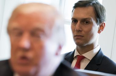 Hercegek és tolvajok: Trump veje titokban több milliárd dollárt mozgatott meg az araboknak és az izraelieknek