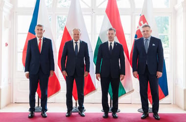 Újra együtt a 3+1 testőr – élőben a V4 csúcs utáni sajtótájékoztatóról