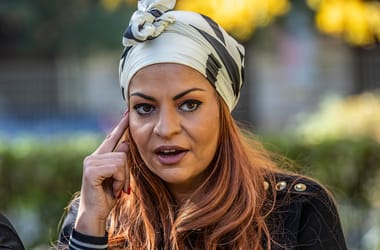 Ételeket gyűjt Mohamed Fatima