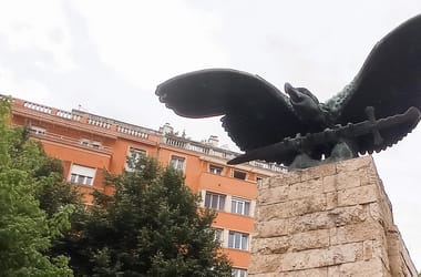 Lázár János műemlékké nyilvánította a hegyvidéki turulszobrot