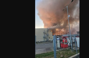 Óriási húsüzem égett órákig Nyírbátorban