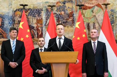 Szijjártó Péter lemondott a parlamenti mandátumáról, mert a kínai BYD-tól kapott munkát