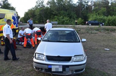 A rendőrök elől menekült egy férfi, végül ők mentették meg az életét