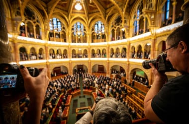 Megvan, kik lesznek négy parlamenti vizsgálóbizottság politi