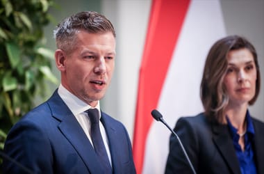 Magyar Péter: Hétfőn rendkívüli kormányülés lesz