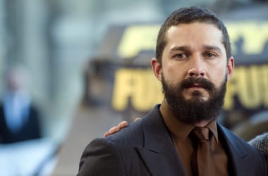 A szexuális bántalmazással vádolt Shia LaBeouf megegyezett a perben volt barátnőjével