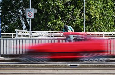 Villant a traffipax, mikor 70 helyett 134-gyel száguldott egy autós az Árpád hídon