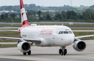Bombafenyegetést kapott egy Tel-Avivból Bécsbe tartó repülőjárat