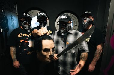 Kartellek, rituális bűncselekmények és Mexikó sötét oldala: Budapesten koncertezik a Brujeria