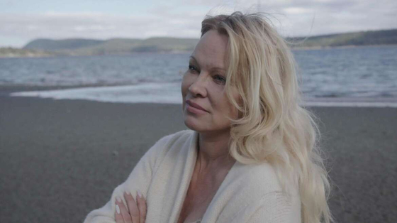 Pamela Anderson is játszik az új Mundruczó-filmben