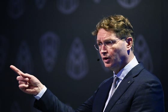 Védővámok helyett európai gyárépítésre kéne ösztönözni a kínai autógyártókat a Mercedes vezére szerint