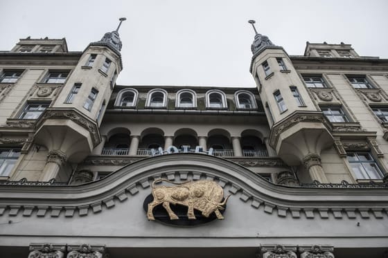 Csak a tervekre 714 milliót költ a Fidesz káderkeltetője az Aranybika átépítésénél