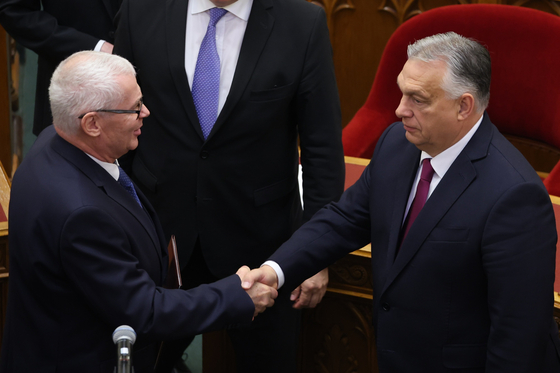 Jámbor András licitre bocsátja a Polt Péter alkotmánybírói kinevezéséről szóló szavazólapot