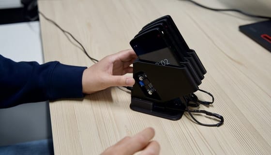 3200 forintból épült új adatközpont, csak négy használt telefon kellett hozzá