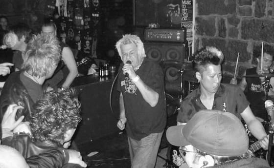 Nem engedték be az USA-ba a Trump-kritikus brit punkzenekart