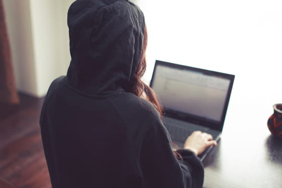 Erőszak lehet belőle - üzeni az influenszer, aki felvette a harcot a magyar lányok megöléséről fantáziáló pornócsoportokkal
