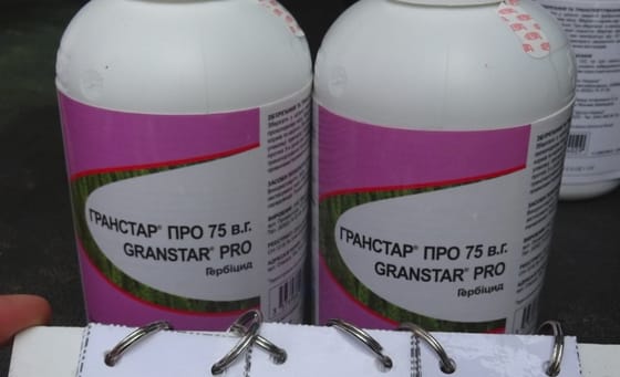 Cirill betűs növényvédő szert vont ki a forgalomból a Nébih