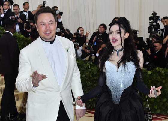 Komoly anyagi terhet jelentett Grimes számára a gyermekelhelyezési pere Elon Muskkal