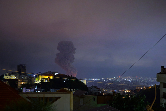 Vasárnap éjjel is folytatta Bejrút bombázását Izrael