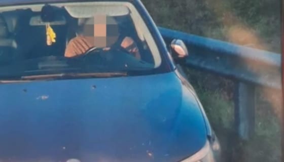 Autót is akart lopni az a külföldi férfi, aki üldözőbe vett és megpróbált elgázolni egy magyar sofőrt
