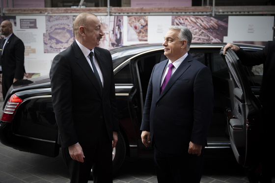 Orbán Viktor a Karmelitában tárgyalt az azeri elnökkel