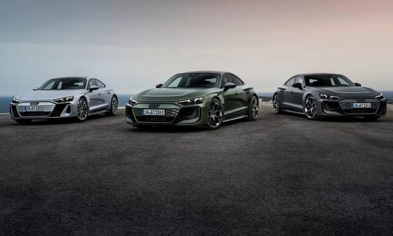 Mint a katapult: itt az Audi 925 lóerős új villanyszedánja