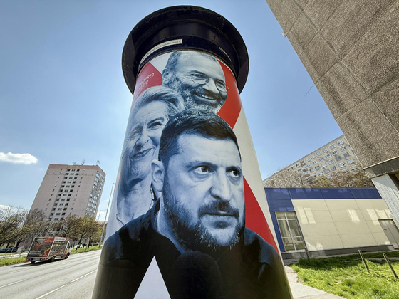 Mit látunk itthon Ukrajnából? A kormánypropaganda és a külpolitikai valóság