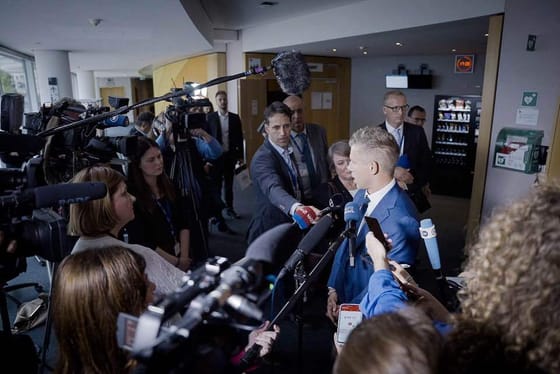 Magyar Péter: Felveszem az európai parlamenti mandátumot