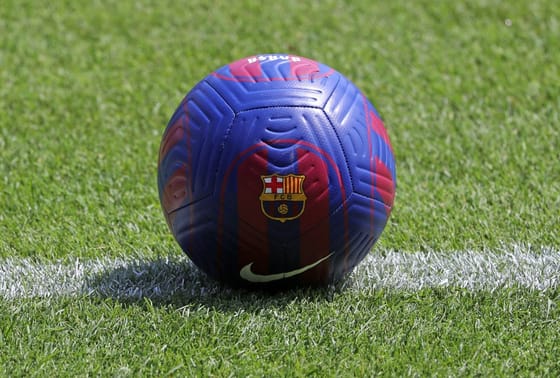 Ikertestvére játszhatott a Barcelona volt játékosa helyett Romániában