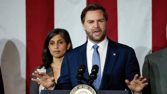 J. D. Vance leparasztozta a kínaiakat