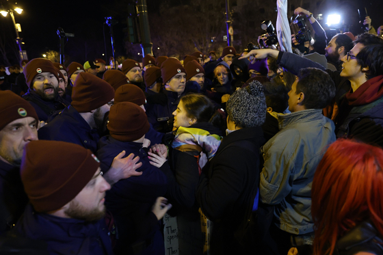 Három embert vettek őrizetbe a Pride betiltása elleni tüntetésen