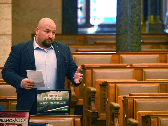 Ezzel indokolta a Jobbik a Pride elleni törvény megszavazását