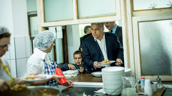 Hadházy: Az iskolai menzapénzek egy részét is lenyúlnák egy törvényjavaslattal, amit Palkovics volt üzlettársa kapna meg