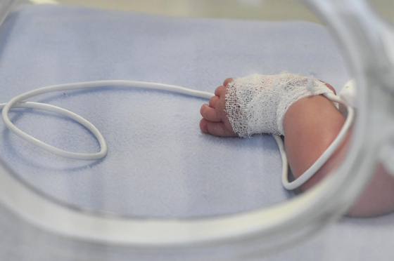 Csecsemőt tett valaki a hatvani kórház babamentő inkubátorába