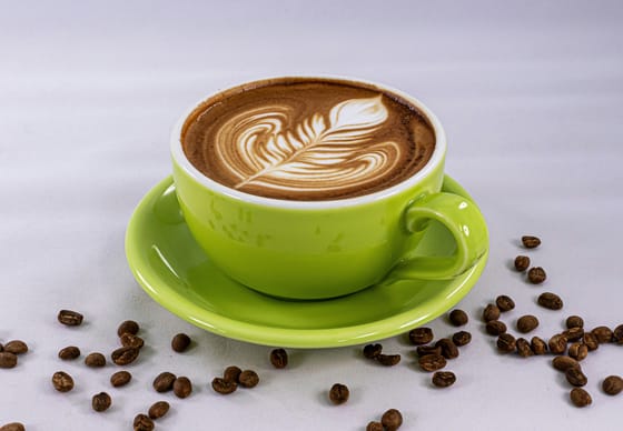 Igyon, mert az jó: kiderült valami igazán pozitív a kávéról és más koffeines italokról
