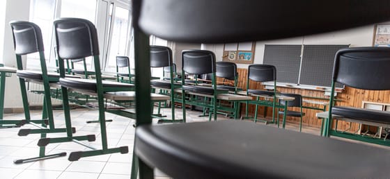 Börtönt kértek egy zalavári házaspárra, amiért nem járatták iskolába 15 éves gyermeküket