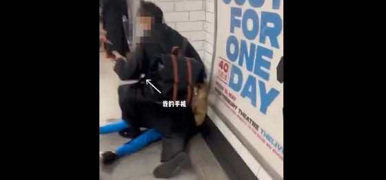 Emberére akadt a londoni telefontolvaj: az áldozata teperte le és adta át a rendőröknek (videó)