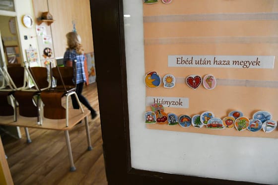 Szabadlábon a szexuális kényszerítéssel vádolt újbudai óvodai dolgozó