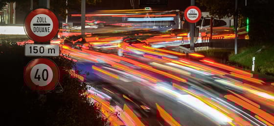 Kínkeservesen megy az átállás az elektromos vagy hidrogénüzemű járművekre az európai közúti fuvarozásban