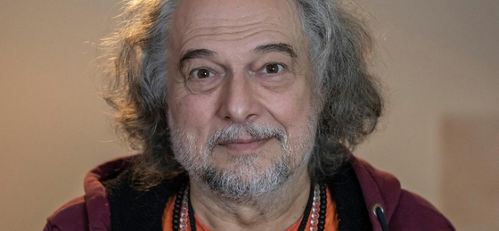 Laár András kilépett a KFT-ből