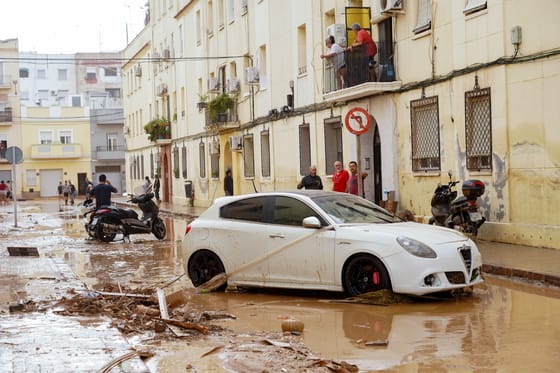 Már 70 halottja a valenciai ítéletidőnek