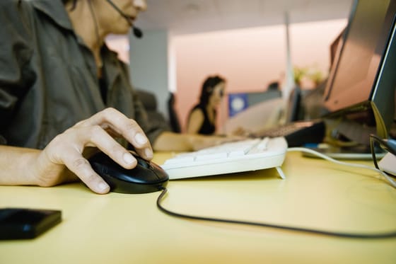 30 ezerszer hívták tavaly a gyerekek a lelkisegély-vonalat, kétezren öngyilkos gondolatokkal