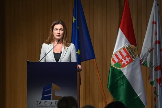 Varga Judit havonta kétmilliót keres a Miskolci Egyetem akadémiájánál