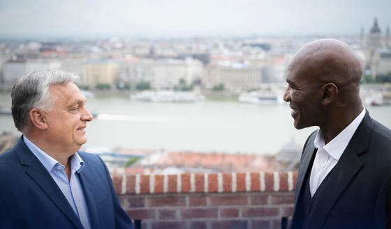 Kiderült, miért jött többször is Budapestre Evander Holyfield veterán bokszlegenda