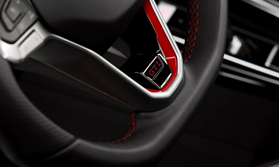Különleges új Golf GTI-vel rukkol elő a VW