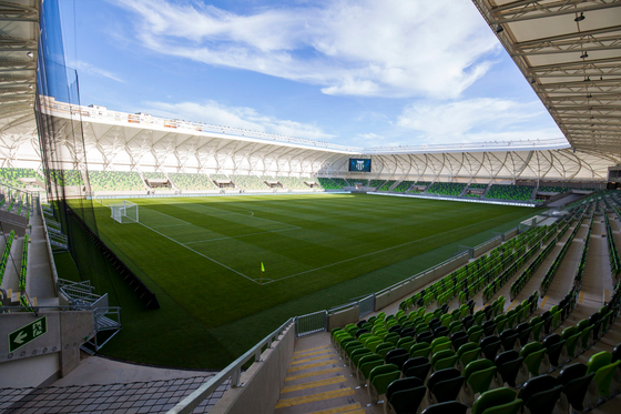 Legalább egy meccs erejéig az edzőpálya helyett mégiscsak a 15 milliárdos stadionban játszik a Haladás