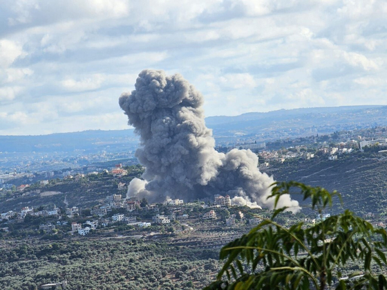 Miközben a Hezbollah vezére arról beszélt, hogy hadüzenetként értékelte a csipogós támadást, izraeli repülőgépek tűntek fel Bejrút felett